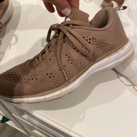 APL Women's TechLoom Pro - Picture 3 of 8